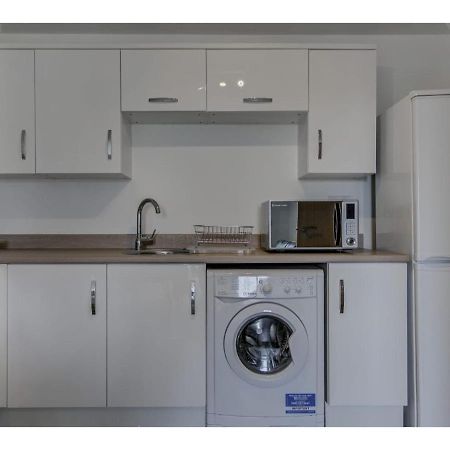 Large, Spacious And Modern Apt For 4 In Manchester Exteriör bild
